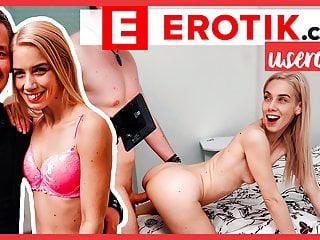 Schlanke deutsche Frau genießt einen intensiven Fick