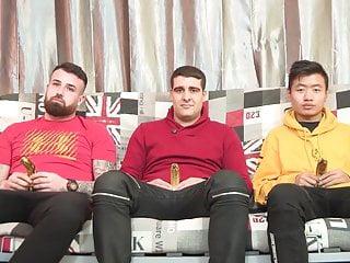 Schwarzes Girl mit geilem korper lässt sich zum ficken überreden