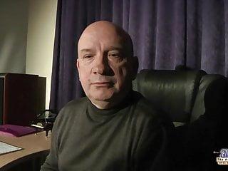 Junge Studentin fickt den alten Lehrer