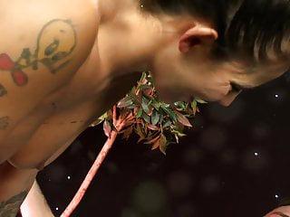 Reife Frau wird von schwarzem Ficker dominiert