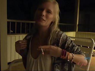 Elaina Raye in den Mund gespritzt