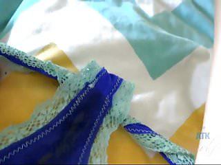 Nach dem blasen bekommt zoe eine ladung ins Gesicht