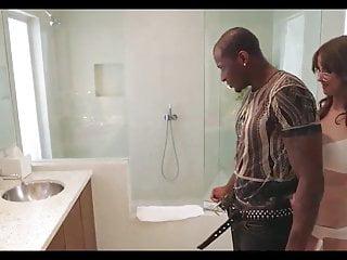 Die geile Masseuse bekommt vom Kunden die geile Massage und den Sex mit dem Kunden