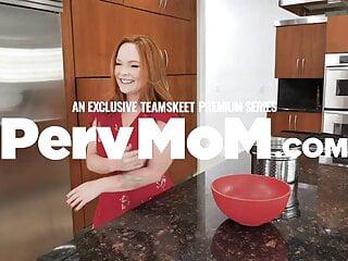 Girls mit grossen Titten zeigen ihre Traumkörper